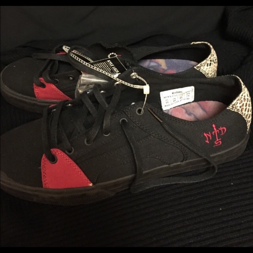 Men’s Etnies Sneakers